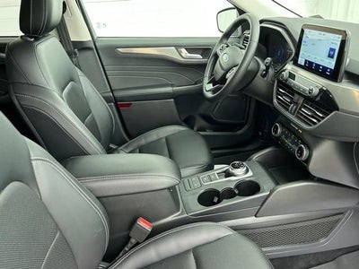 2022 Ford Escape Hybrid Titanium