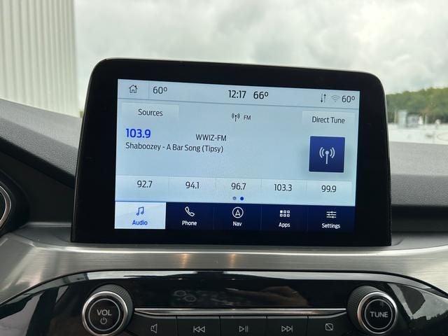 2022 Ford Escape Hybrid Titanium