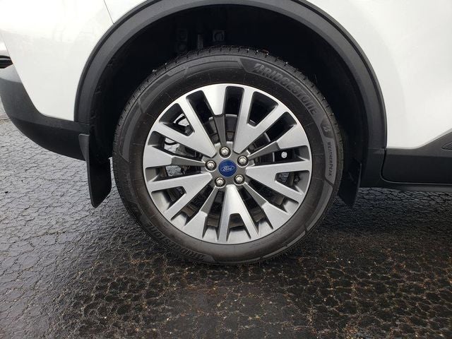 2022 Ford Escape Titanium