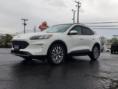 2022 Ford Escape Titanium
