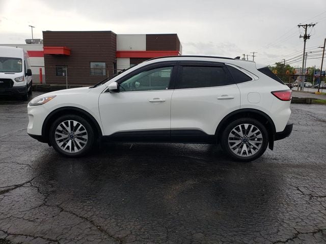 2022 Ford Escape Titanium