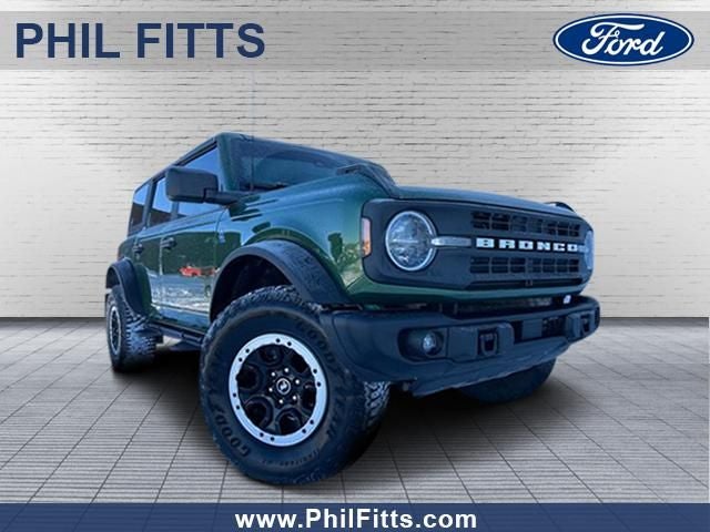 2022 Ford Bronco 4-Door Black Diamond