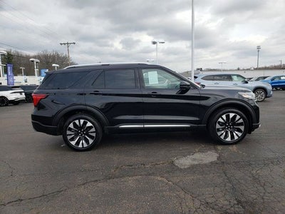 2025 Ford Explorer Platinum