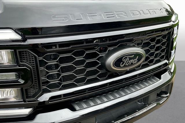 2025 Ford F-350SD Lariat