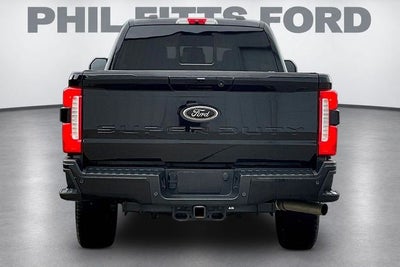 2025 Ford F-350SD Lariat