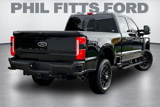 2025 Ford F-350SD Lariat