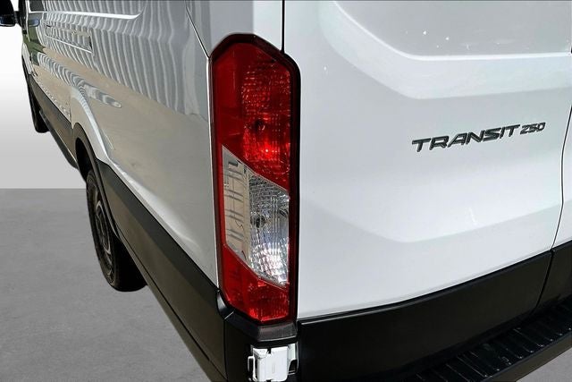 2022 Ford Transit-250 Base