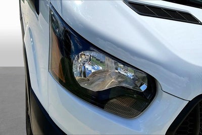 2022 Ford Transit-250 Base