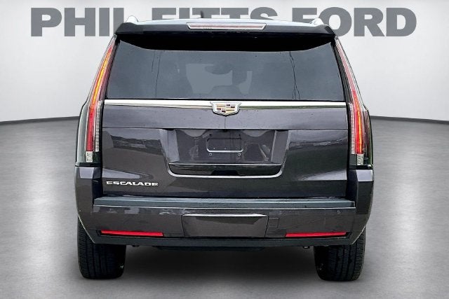 2016 Cadillac Escalade Luxury