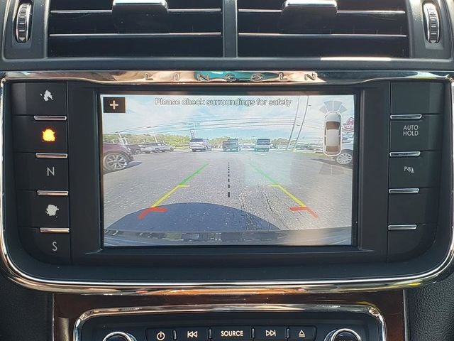 2018 Lincoln Continental Premiere
