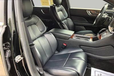 2018 Lincoln Continental Premiere
