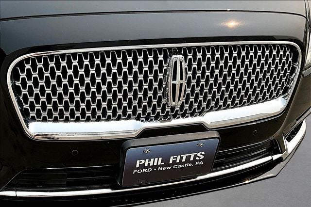 2018 Lincoln Continental Premiere
