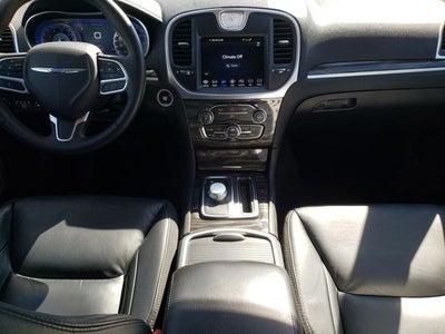 2018 Chrysler 300 Touring