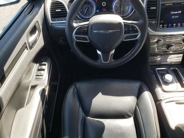 2018 Chrysler 300 Touring
