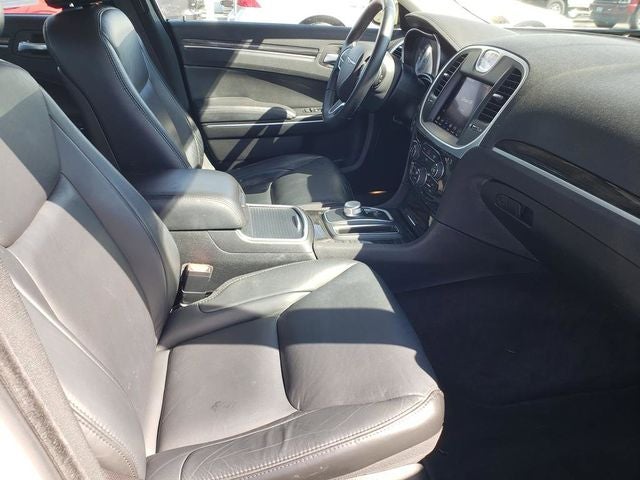 2018 Chrysler 300 Touring