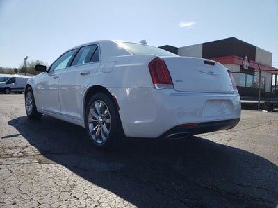 2018 Chrysler 300 Touring