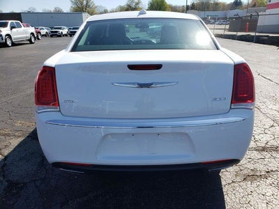2018 Chrysler 300 Touring