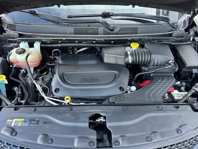 2022 Chrysler Voyager LX