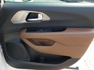 2020 Chrysler Pacifica Hybrid Limited