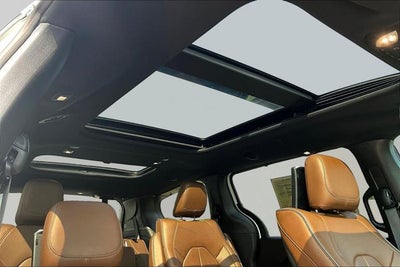 2020 Chrysler Pacifica Hybrid Limited