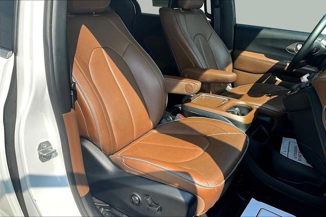 2020 Chrysler Pacifica Hybrid Limited