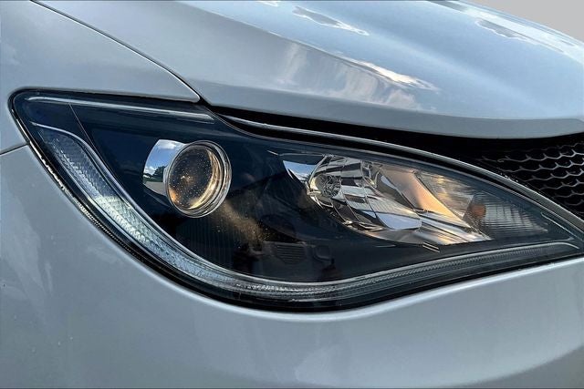 2020 Chrysler Pacifica Hybrid Limited