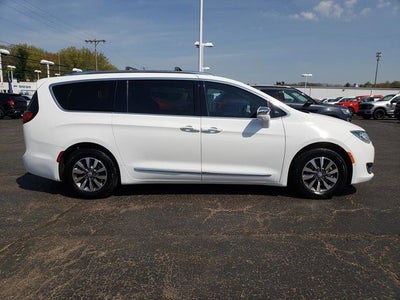 2020 Chrysler Pacifica Hybrid Limited