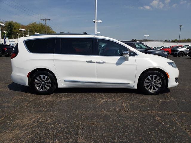 2020 Chrysler Pacifica Hybrid Limited