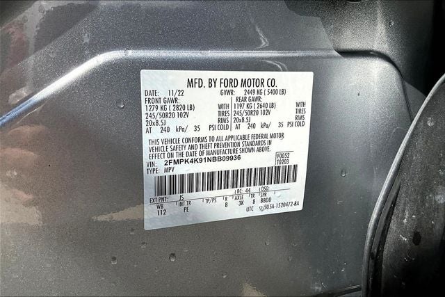 2022 Ford Edge Titanium