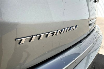 2022 Ford Edge Titanium