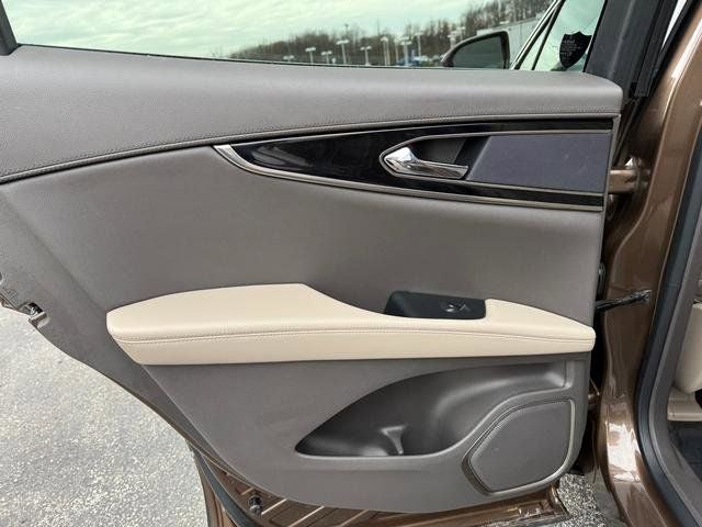 2022 Lincoln Nautilus Standard