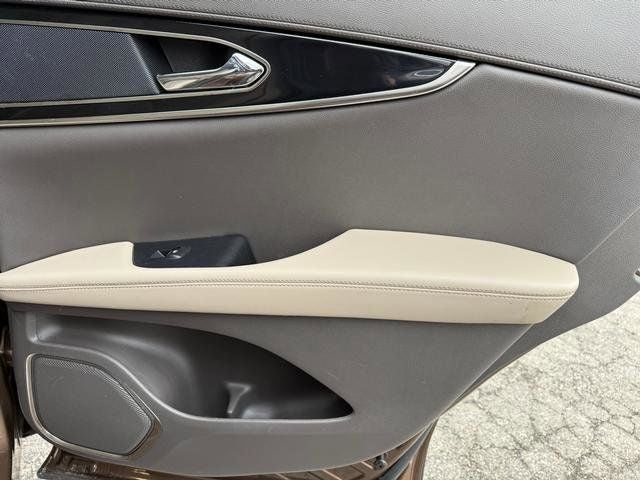 2022 Lincoln Nautilus Standard