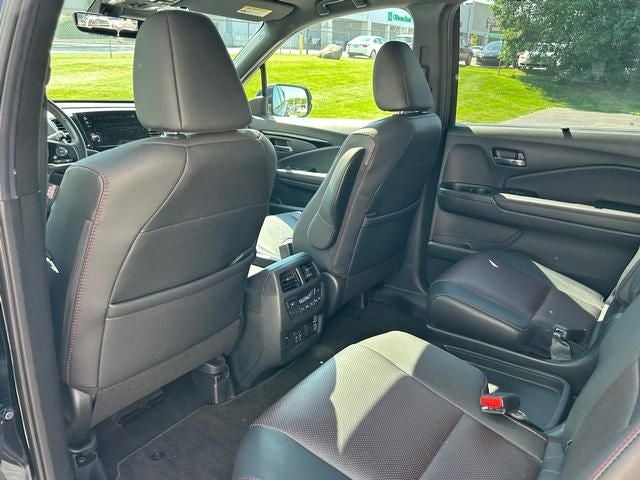 2022 Honda Pilot Black Edition