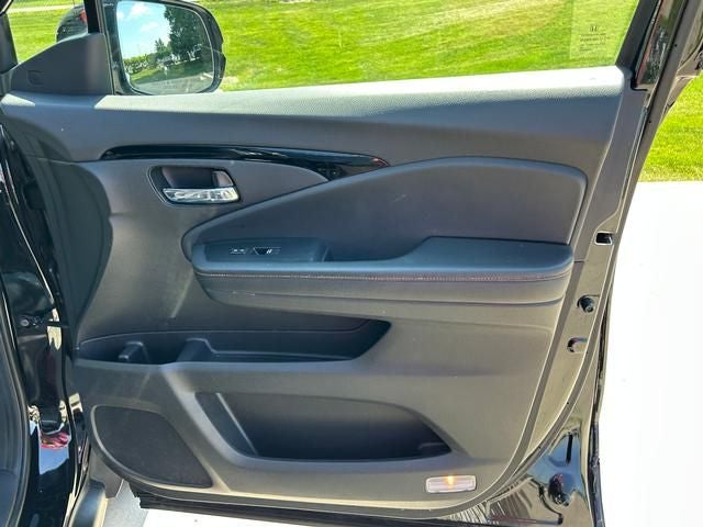 2022 Honda Pilot Black Edition