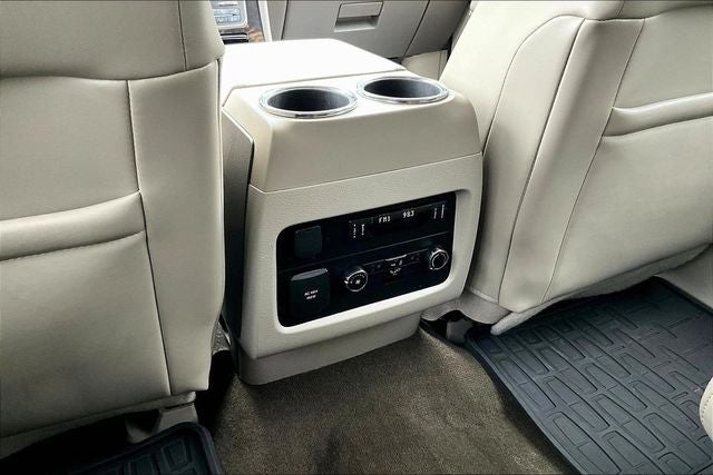 2015 Lincoln Navigator Base