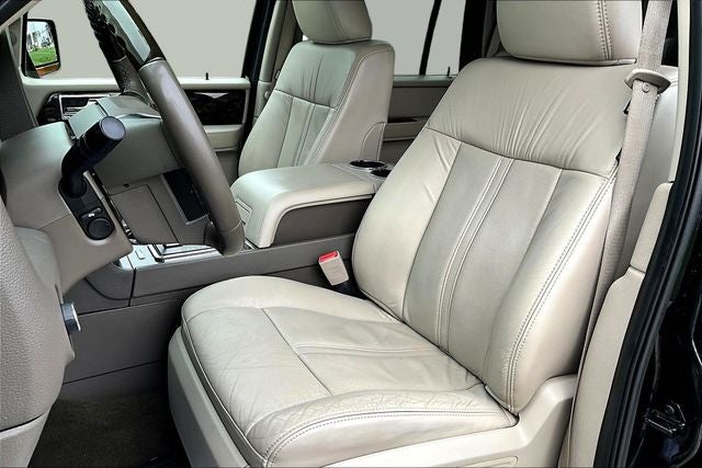 2015 Lincoln Navigator Base
