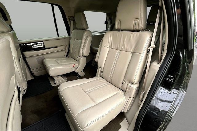 2015 Lincoln Navigator Base