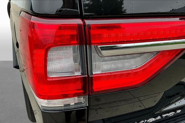 2015 Lincoln Navigator Base