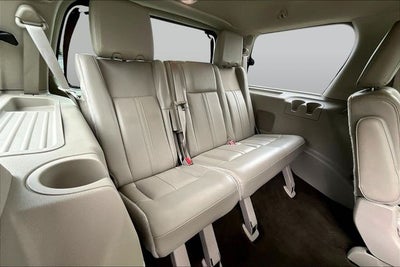 2015 Lincoln Navigator Base