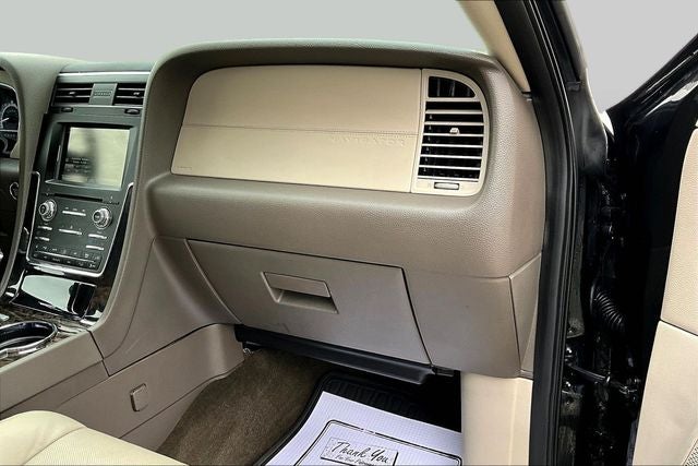 2015 Lincoln Navigator Base