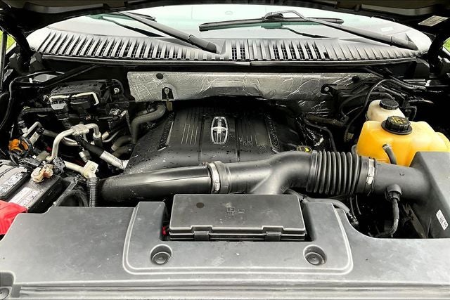 2015 Lincoln Navigator Base
