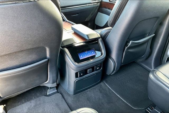 2023 Lincoln Navigator L Reserve