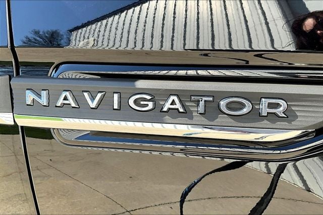 2023 Lincoln Navigator L Reserve