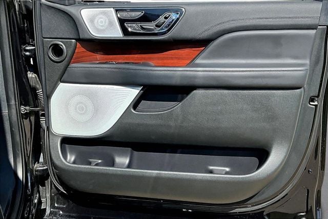2023 Lincoln Navigator L Reserve