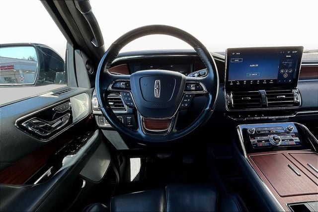 2023 Lincoln Navigator L Reserve