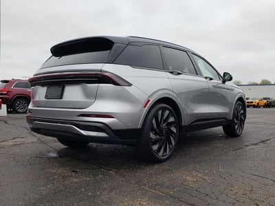 2024 Lincoln Nautilus Reserve