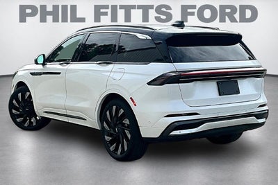 2024 Lincoln Nautilus Black Label