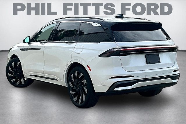 2024 Lincoln Nautilus Black Label