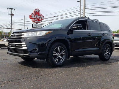 2019 Toyota Highlander LE