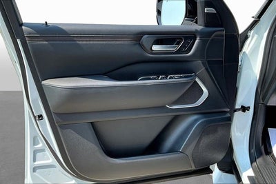 2025 Nissan Armada Platinum Reserve